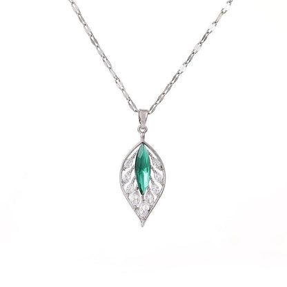 Dream Moon Necklace